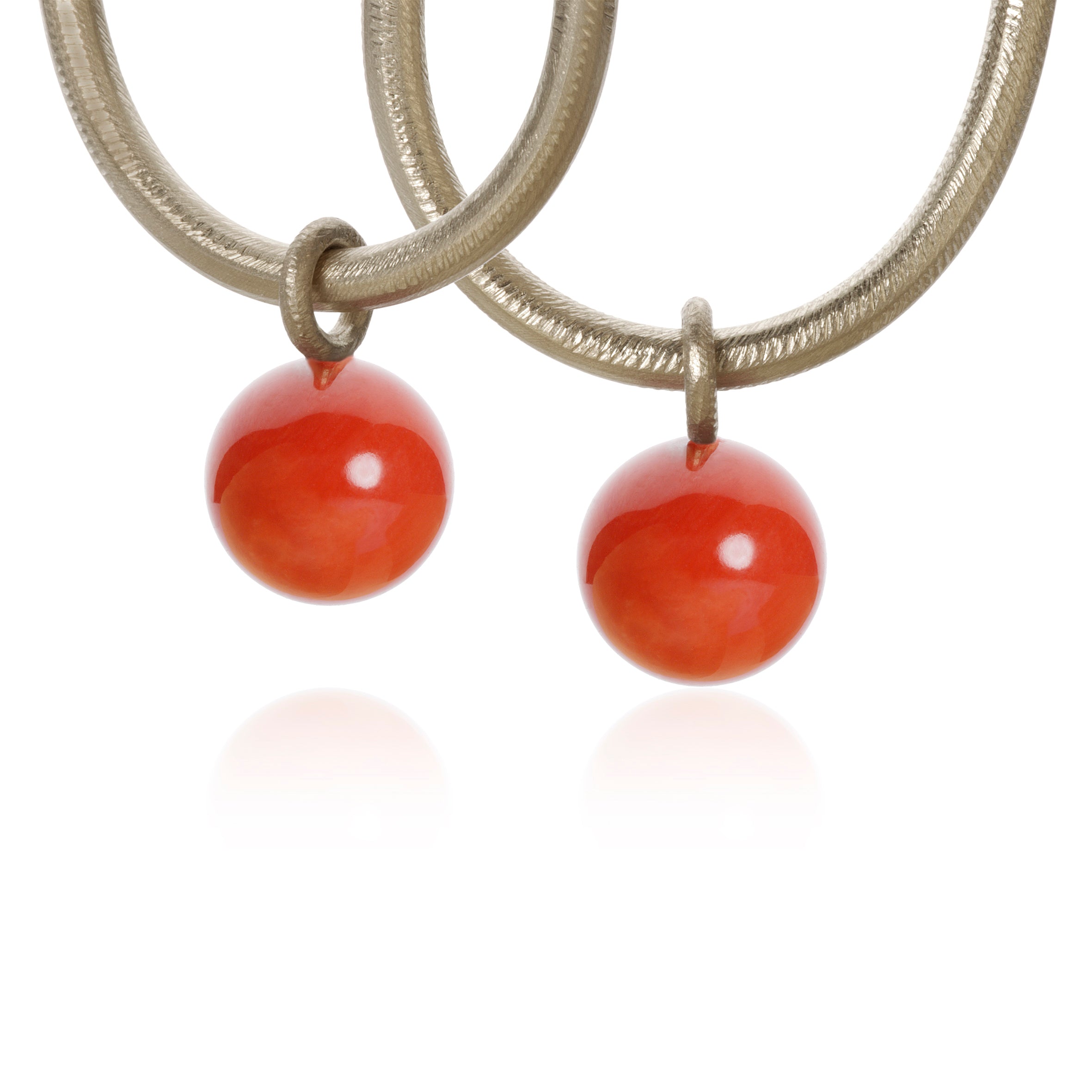 Dulong Globe vedhæng, 18 kt hvidguld koral · par – Rokkjærs