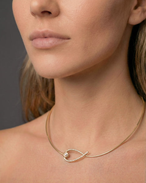 Dulong Kharisma Halsring Pure 18 kt. guld m. brillanter.