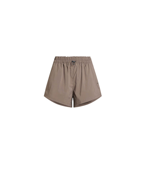 20952A-740-Petrashorts-3170falcon-Main. Track shorts petra. løse shorts fra rethinkit i farven dark brown. 20952-840. Kan købes hos rokkjærs