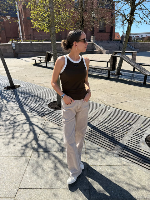Haute L'amitié Drew Barrel Panel Jeans, Khaki