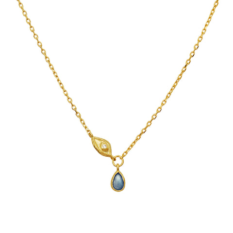Babette_necklace_gold_b. Babette halskæde fra Maanesten. I forgyldt sølv med sten og øje 