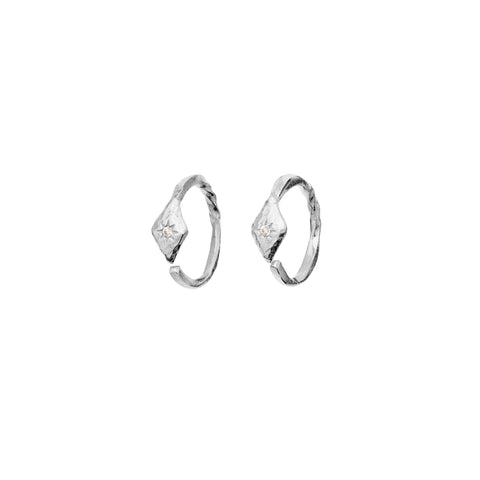 Forte_earrings_silver_a. forte øreringe i sølv fra maanesten. med zirkonia 