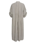 AlexaGO Jo Shirt Dress - Creme Black Stripes er en elegant skjortekjole, der kombinerer klassisk charme med moderne detaljer.