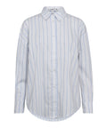 Fine Line Twist Bow Shirt fra Haute L’amitié er en elegant langærmet skjorte, der kombinerer klassisk snit med moderne detaljer. Fremstillet i en sprød og komfortabel kvalitet med 70 % bomuld, 27 % polyamid og 3 % elastan, tilbyder skjorten både struktur og fleksibilitet, hvilket gør den ideel til både hverdagsbrug og mere formelle anledninger.