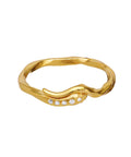 Fineste Hera ring fra Maanesten, med smukke zirkoner.