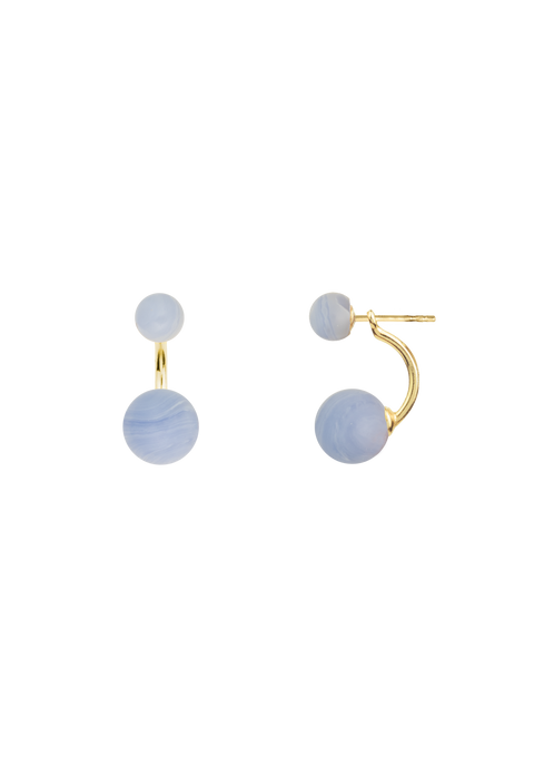 House Of Vincent Arch Earrings Lace Agate Gilded er et par elegante øreringe, der kombinerer klassisk design med moderne detaljer.