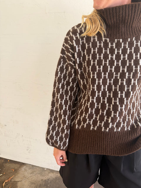 HÉST FAM New Pattern, Dark Earth