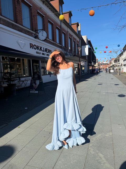 YASCREAM STRAP MAXI DRESS -SKYWAY