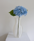 Lyseblå hortensia fra Bloom Objects. Naturtro kunstig blomst. egner sig godt til buketter. forskøn hjemmet. køb hos rokkjærs