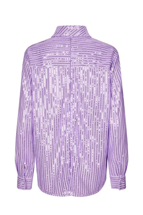 Smukkeste palliet skjorte fra Stine Goya i den fineste lavendel farve.