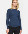 SRAW22-300-235TotalEclipse-Extra3. SRFenja fra soft rebels. Bluse i farven total eclipse