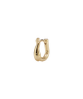 Maria Black Spaeti Huggie – Tidløs elegance i forgyldt sterlingsølv. Maria Black Spaeti Huggie, en eksklusiv forgyldt ørering. indre diameter på 8 mm. Den minimalistiske udformning giver et stilrent udtryk. 