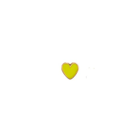 Petit Love Heart Ørering – Neon Yellow fra Stine A Jewelry er en fin og farverig ørestik, der tilfører et legende og trendy touch til dit smykkelook. Øreringen er formet som et lille hjerte og belagt med emalje i den livlige og funky farve Neon Yellow, som skaber blikfang og personlighed – perfekt til dig, der elsker smykker med karakter.