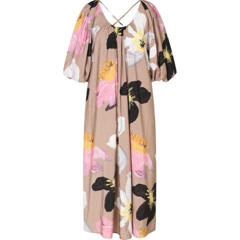 Stine Goya Voluminous Puff Sleeve Dress - Wild Flowers. Fra Stine Goya Prefall 2025 kollektion. Pufærmer, dyb ryg og justerbare stropper
