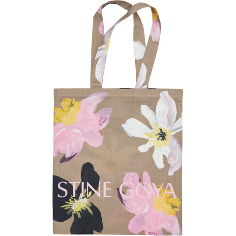 Totebag fra Stine Goya prefall 2025 kollektion. stilfuld og praktisk mulepose. Perfekt til indkøb