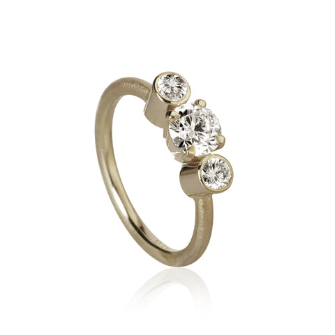 Dulong Trinità Ring, hvidguld m. brillanter