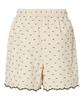 YASDOBBY HW Shorts, Gardenia er et par stilfulde og komfortable højtaljede shorts fra Y.A.S.
