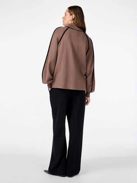 YASCORA High Neck Knit Pullover, Coffee Quartz